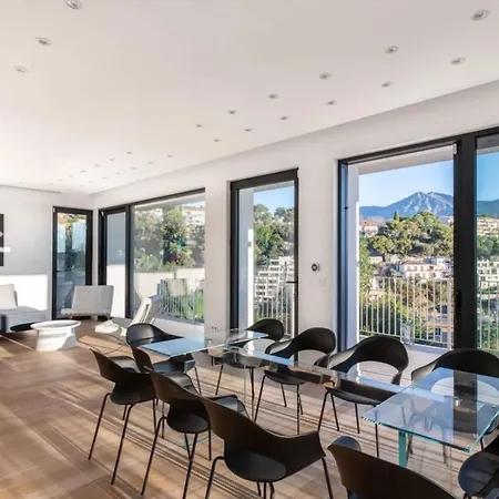 S * Roquebrune-Cap-Martin